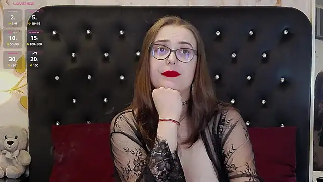 JulieAnnX webcam