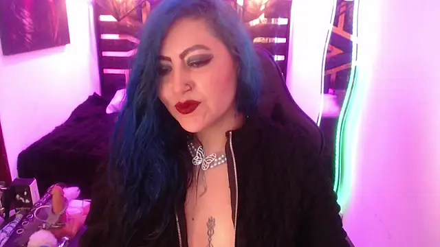 scarleth_blue webcam