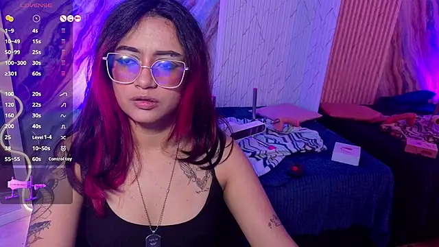 kristen_tay webcam