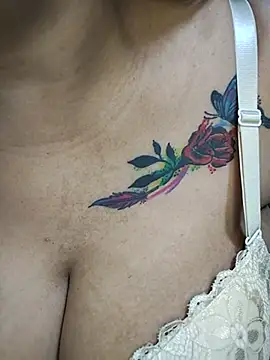 PreggyHotBigBoobs webcam