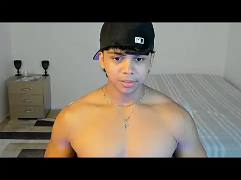 noahprada webcam