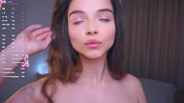 LoveMillier webcam