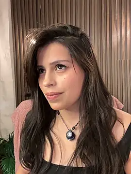 Yenifer_27 webcam