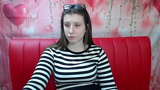 LilianaShine live sex cam