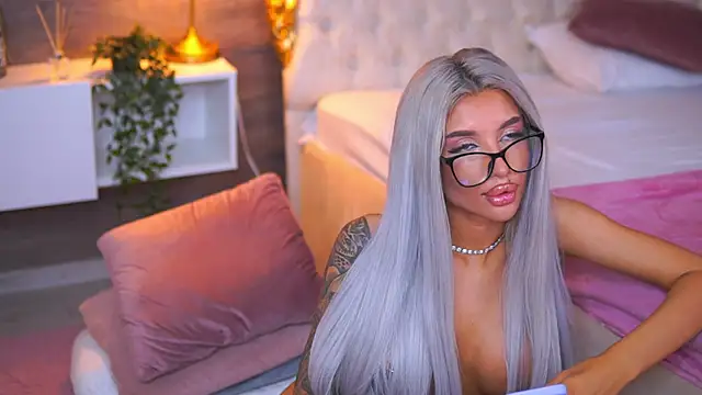 Juicy_Jessye