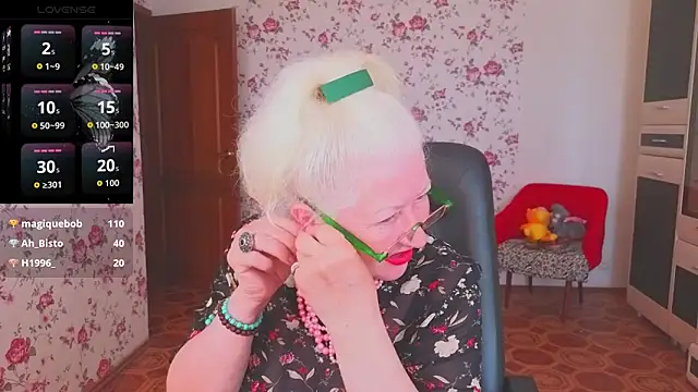 Maya_Mayflower webcam