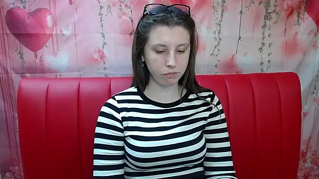 LilianaShine webcam
