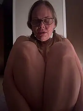christinamoon0612 webcam