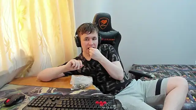 iliaskrislove live sex cam