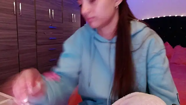 holy_juli webcam