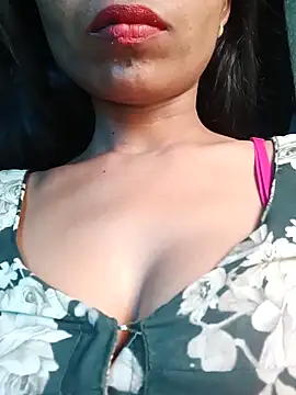 Kajal-Mehra webcam