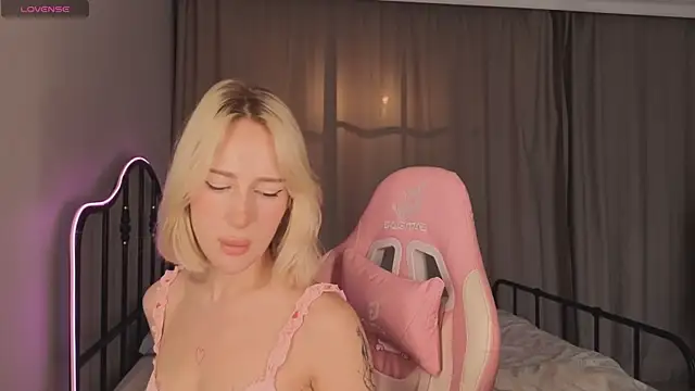 pretty_smile_cutie webcam