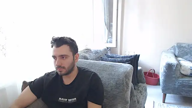 handsomeee04 webcam