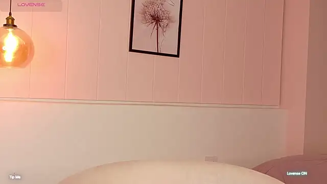 DollyBrowncc webcam