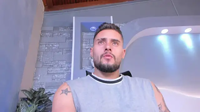 dominic_de_luca webcam