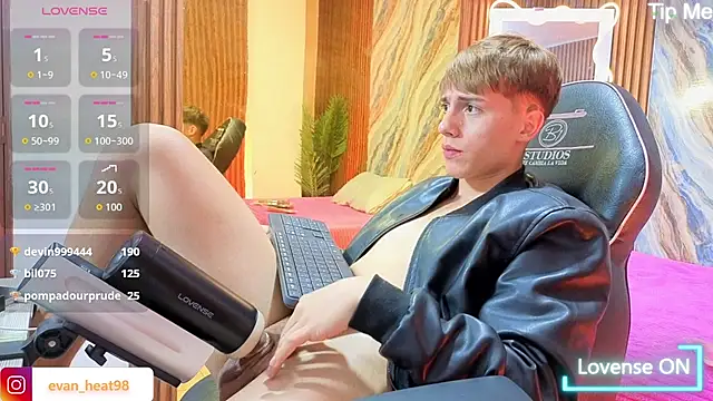 EVAN_TAY webcam