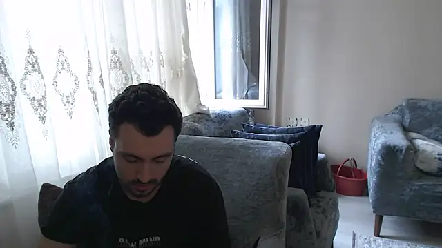 handsomeee04 webcam