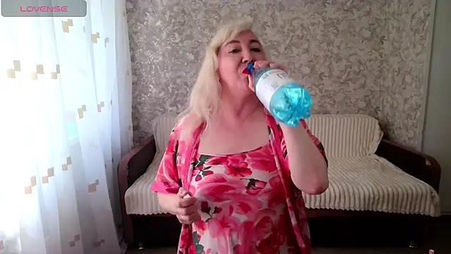 LadyKriss webcam