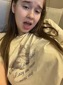 HornyGirlH webcam