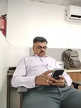 Desi_Lodo_Gujju_Boy webcam