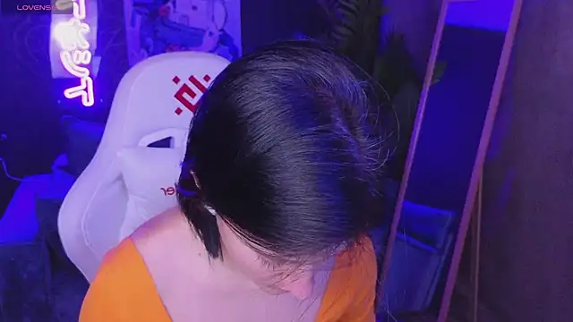 roxy_riot_ webcam