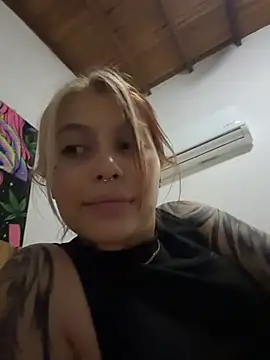 YunoRose_ webcam