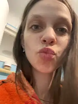 Korolevaaa11 webcam