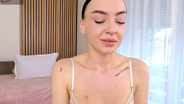 AlissaMarks webcam