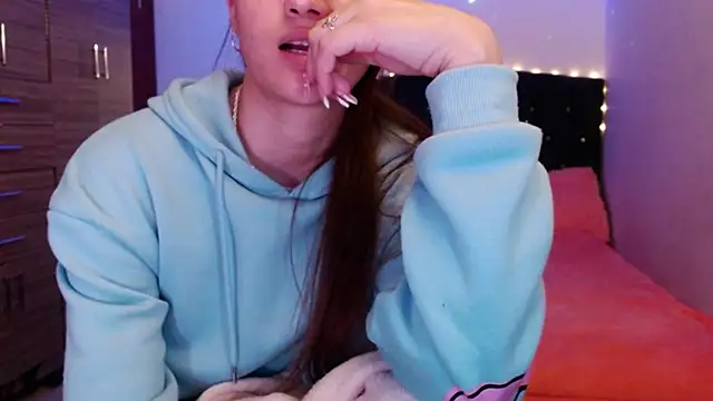 holy_juli webcam