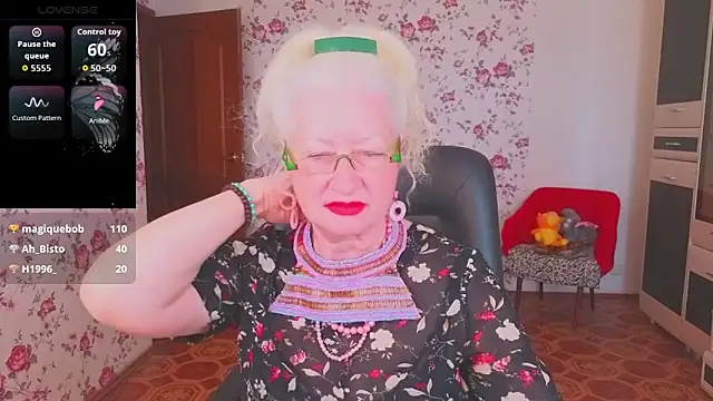 Maya_Mayflower webcam