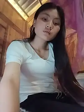 Hilary-123 webcam