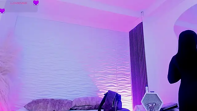 AlondraSoomer webcam