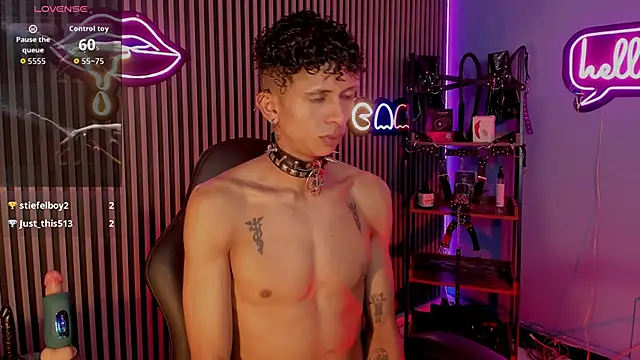 Maximoking26 webcam