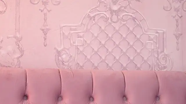 YaaraCollins webcam