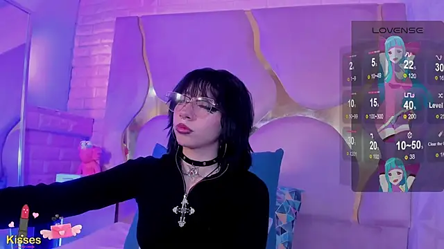 NaniiSisy webcam