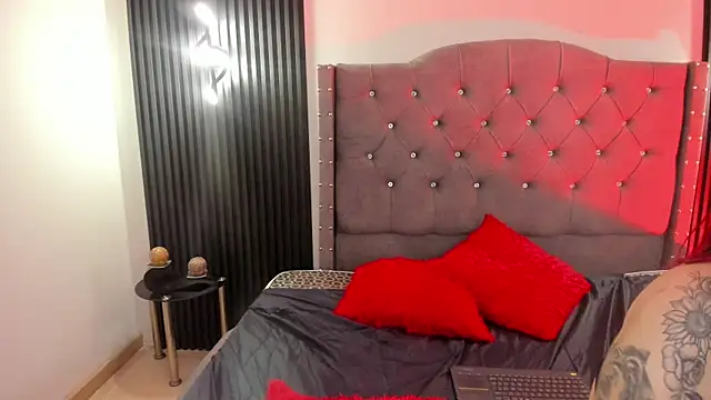 Raisa55 - Trans webcam sex chat