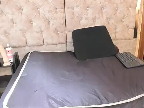 _weird_sativa webcam