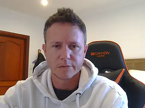 TroyDieselXXX webcam