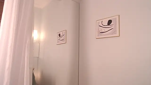 AlexxSweet webcam