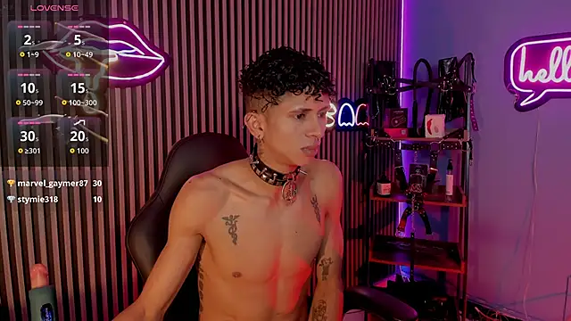 Maximoking26 webcam