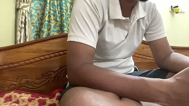 Slave_Aryan webcam