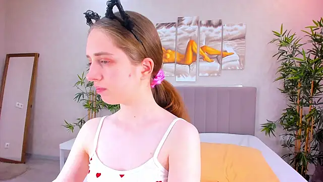Camilla_Kelly webcam