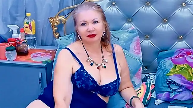 Hornystepmom29 webcam