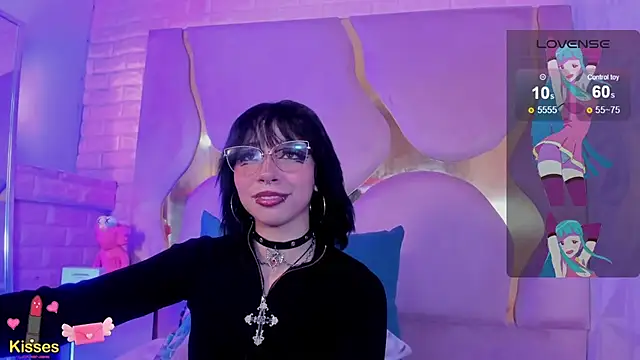 NaniiSisy webcam