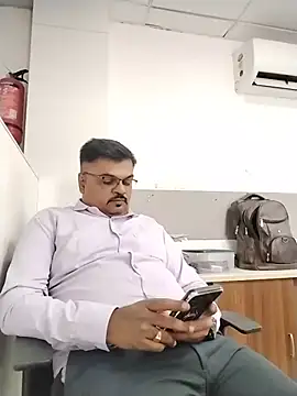 Desi_Lodo_Gujju_Boy webcam