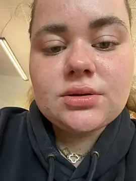 SummerHoney webcam