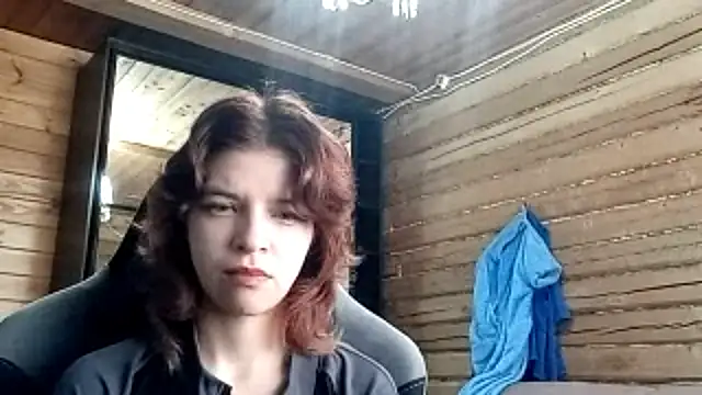 LowkeyIndigo webcam