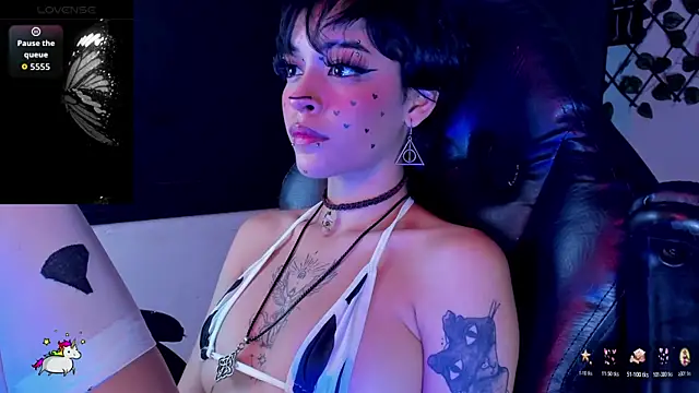 Anny_Kiitty webcam