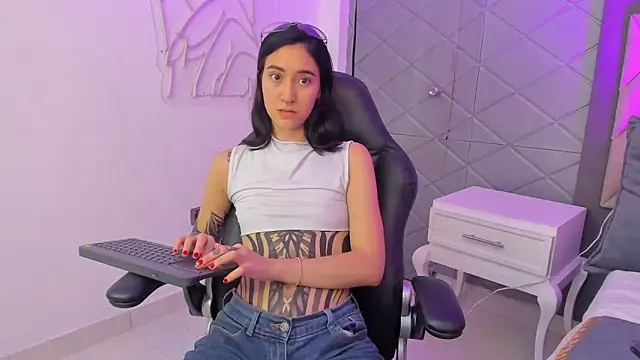 MeganPresleyy webcam