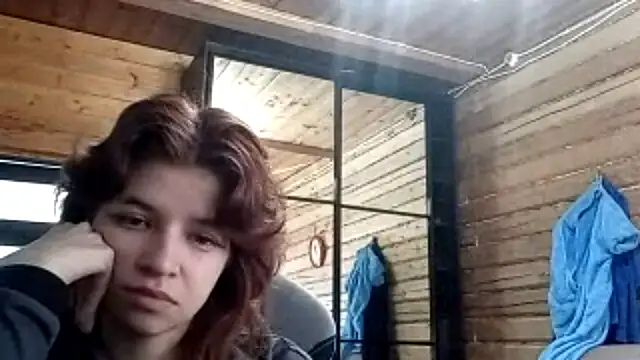 LowkeyIndigo webcam